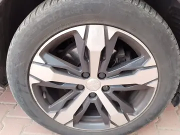 Peugeot 3008 1.2 PureTech Turbo S&S Active