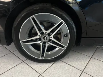 MERCEDES-BENZ C 220 d Lim AMG Advanced LEDER DISTR AHK 360