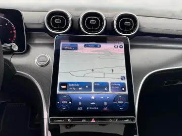 MERCEDES-BENZ C 220 d  AMG NIGHT AHK KAMERA SDACH BURMESTER