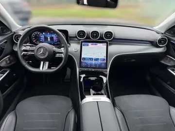 MERCEDES-BENZ C 220 d  AMG NIGHT AHK KAMERA SDACH BURMESTER