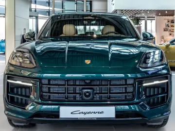 Porsche Cayenne E-Hybrid Black Edition