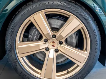 Porsche Cayenne E-Hybrid Black Edition