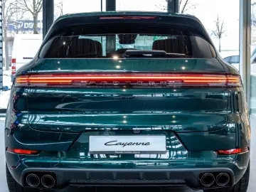 Porsche Cayenne E-Hybrid Black Edition