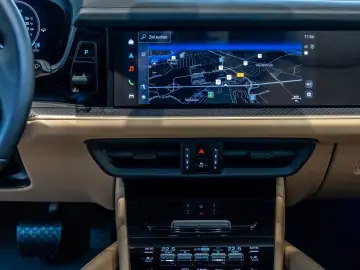 Porsche Cayenne E-Hybrid Black Edition