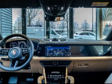 Porsche Cayenne E-Hybrid Black Edition