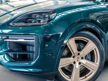 Porsche Cayenne E-Hybrid Black Edition