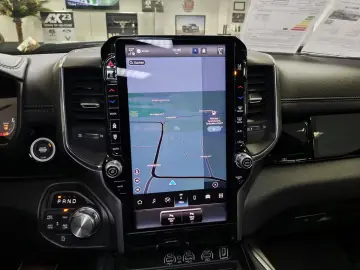 Dodge RAM 1500 Laramie Night GOLDEDITION