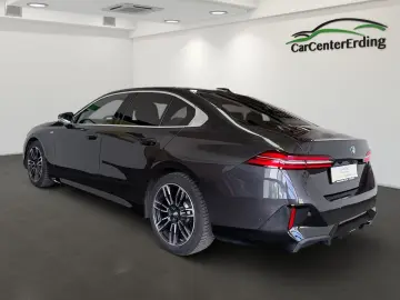 BMW 520i Limousine Acc