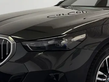BMW 520i Limousine Acc