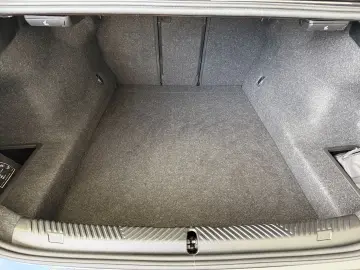 BMW 520i Limousine Acc