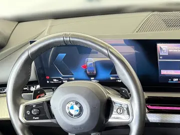 BMW 520i Limousine Acc