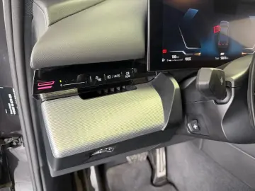 BMW 520i Limousine Acc