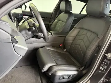 BMW 520i Limousine Acc