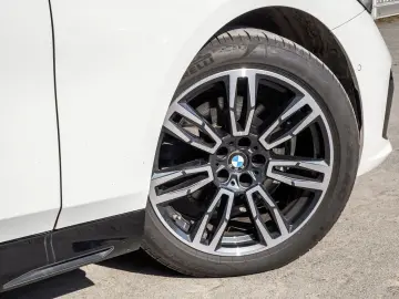 BMW 520i limousine  M-Sport 360 HUD