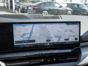 BMW 520i limousine  M-Sport 360 HUD