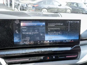 BMW 520i limousine  M-Sport 360 HUD