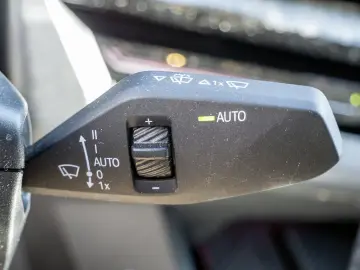 BMW 520i limousine  M-Sport 360 HUD