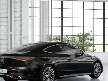 MERCEDES-BENZ CLE 300 4M Coupé AMG Distronic Panorama 360