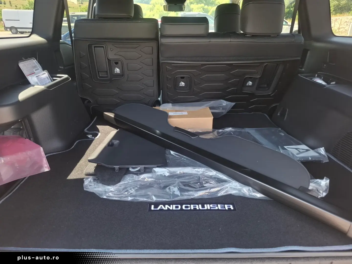 Toyota Land Cruiser 250