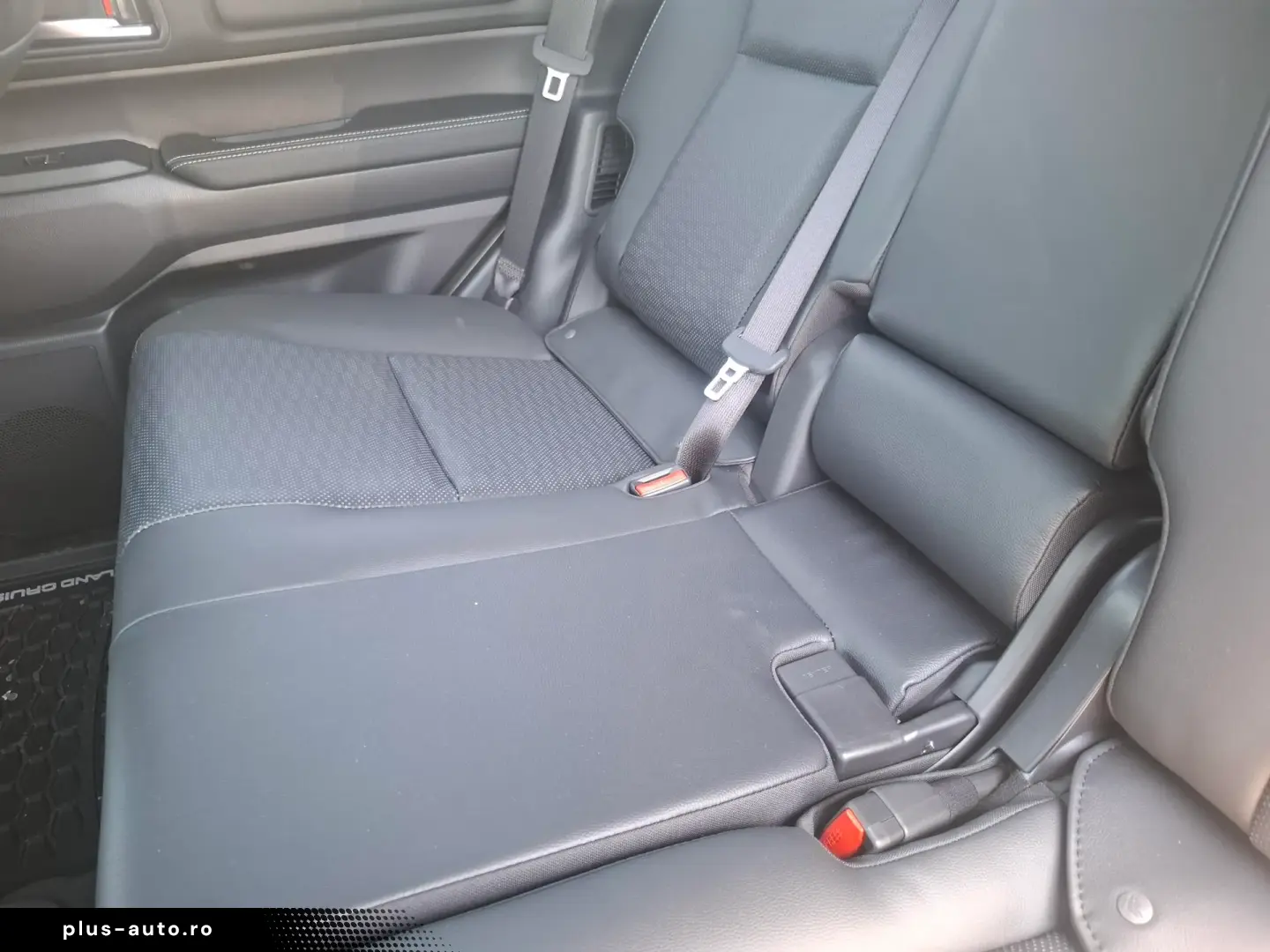 Toyota Land Cruiser 250