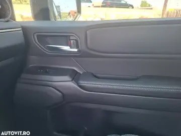 Toyota Land Cruiser 250