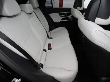 MERCEDES-BENZ GLC 300 4M AMG PANO AHK HUD 20  STANDHEIZ 360