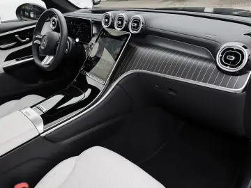 MERCEDES-BENZ GLC 300 4M AMG PANO AHK HUD 20  STANDHEIZ 360