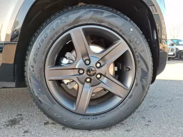 Land Rover Defender 110 D200 X-Dynamic