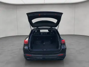 MERCEDES-BENZ GLC 300 e 4M AMG