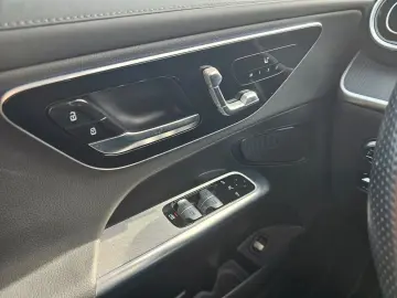 MERCEDES-BENZ GLC 300 de AMG Line 4Matic