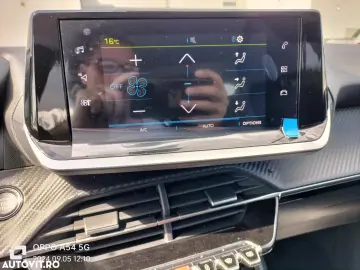 Peugeot 208 e-208 Allure