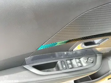 Peugeot 208 e-208 Allure