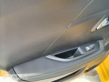 Peugeot 208 e-208 Allure