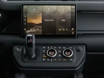 Land Rover Defender 110 D250 X-Dynamic