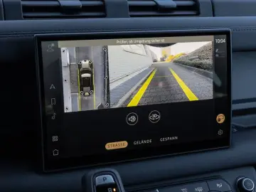 Land Rover Defender 110 D250 X-Dynamic