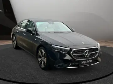 MERCEDES-BENZ E 300 e AVANTGARDE MEMO 360 AHK DISTR KAMERA