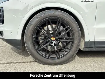 PORSCHE Cayenne E-Hybrid