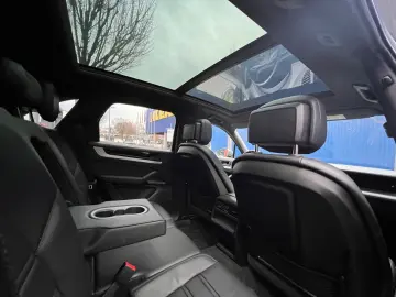 PORSCHE Cayenne E-Hyb Sport Design