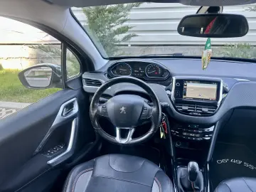 Peugeot 2008 Crossway Moduri condus Rate Garantie