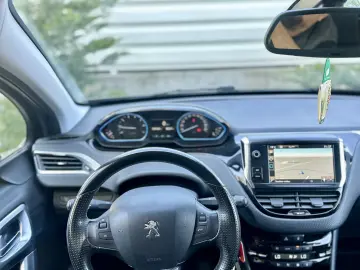 Peugeot 2008 Crossway Moduri condus Rate Garantie