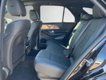 MERCEDES-BENZ GLE 350 de 4M AMG Night