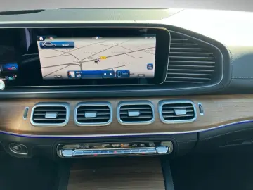 MERCEDES-BENZ GLE 350 de 4M AMG Night