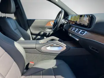 MERCEDES-BENZ GLE 350 de 4M AMG Night