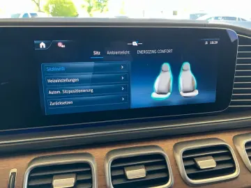 MERCEDES-BENZ GLE 350 de 4M AMG Night