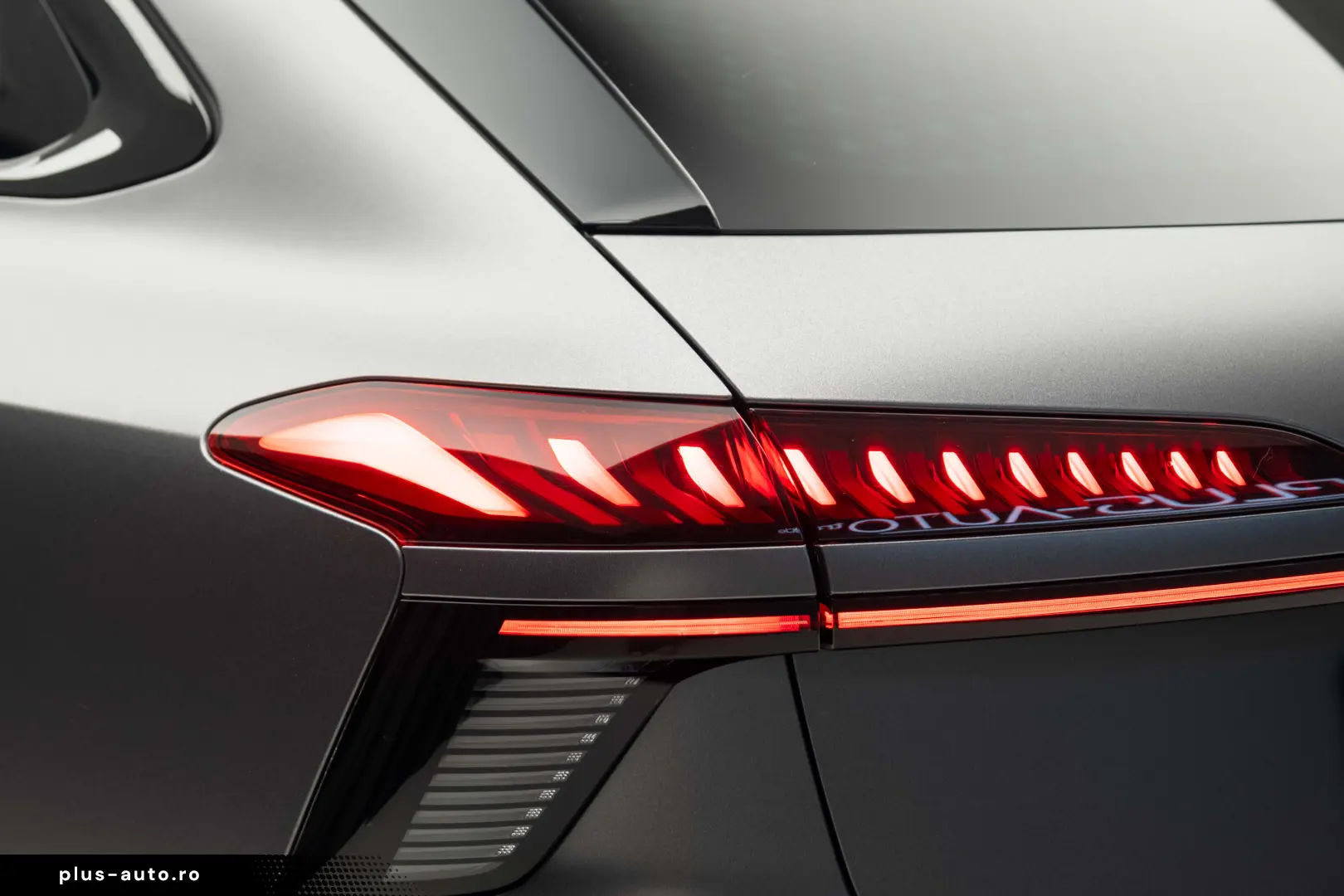 Audi S6 Avant Vossen Pano Cockpit Display Passenger B&O