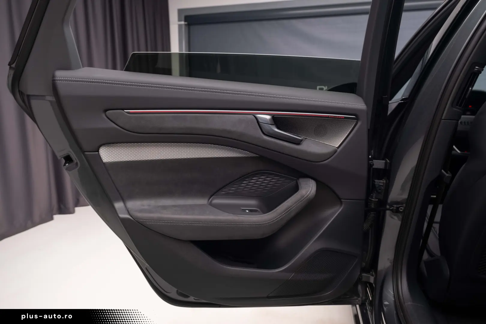 Audi S6 Avant Vossen Pano Cockpit Display Passenger B&O