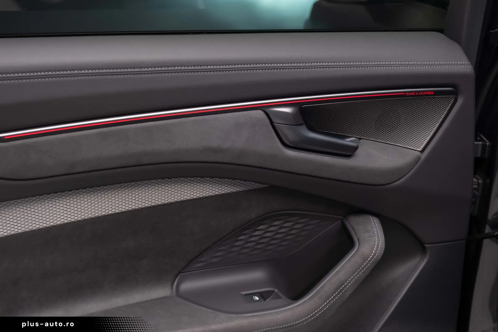 Audi S6 Avant Vossen Pano Cockpit Display Passenger B&O