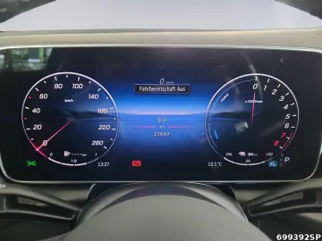 MERCEDES-BENZ GLC 300 e 4M Coupé  AHK 360  Lenkradhzg