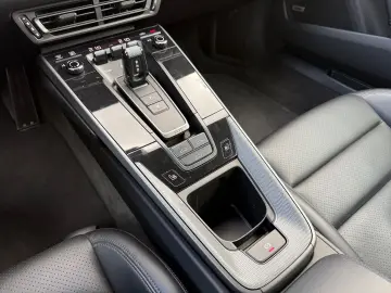 PORSCHE 911 Carrera S 3.0 Porsche Approved Bose CarPlay