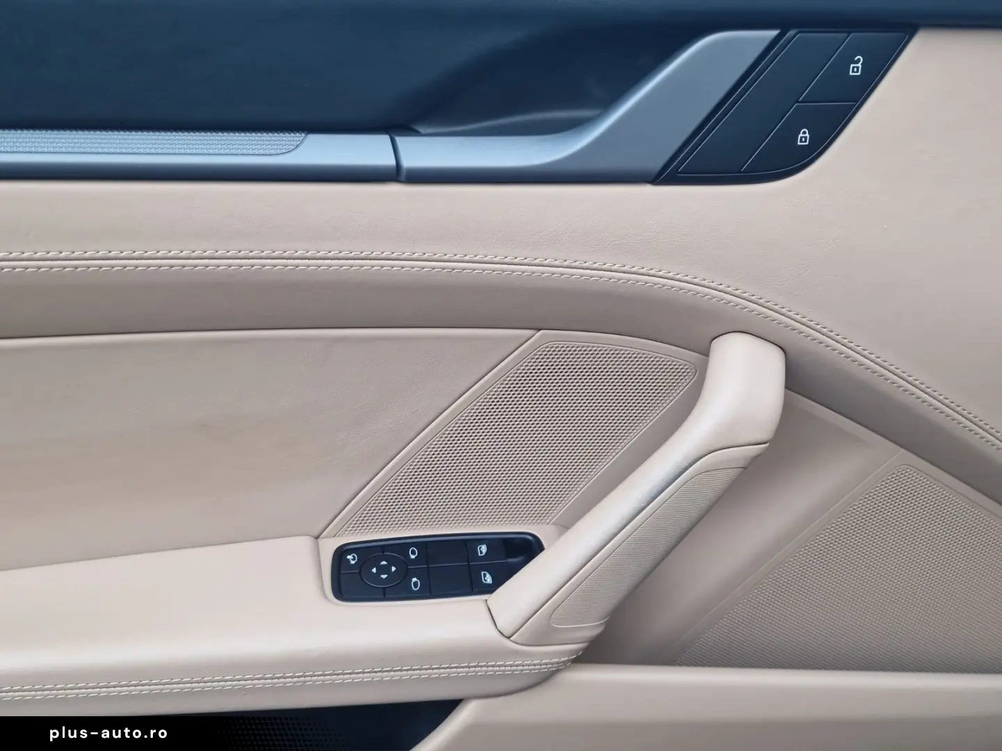 PORSCHE 911 Carrera 4 BiColor SAGA Chrono PDLS  360  ACC